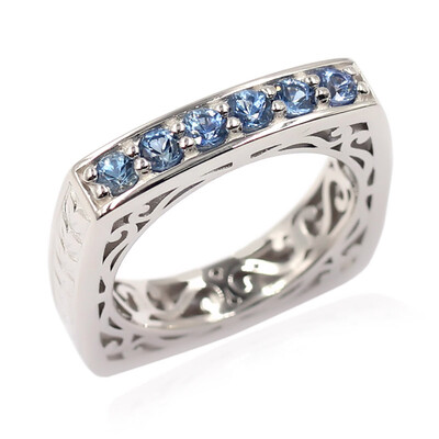 Anillo en plata con Zafiro de Ceilán (Dallas Prince Designs)