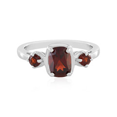 Anillo en plata con Granate de Mozambique