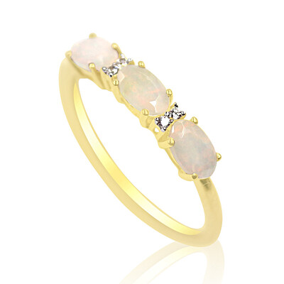 Anillo en oro con Ópalo de Welo