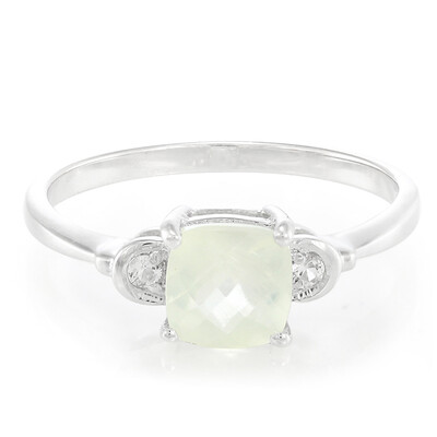 Anillo en plata con Prehnita