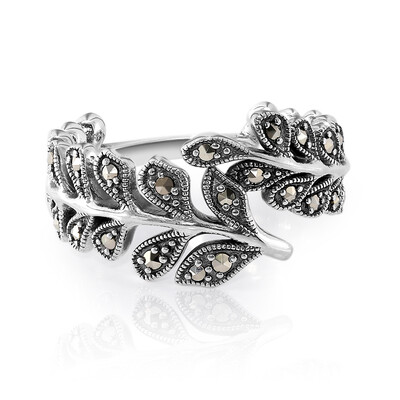 Anillo en plata con Marcasita