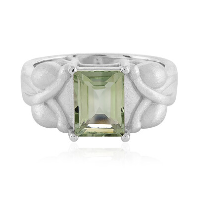 Anillo en plata con Amatista verde