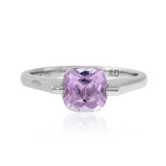 Anillo en platino con Cuncita AAA de Brasil