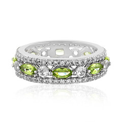 Anillo en plata con Peridoto