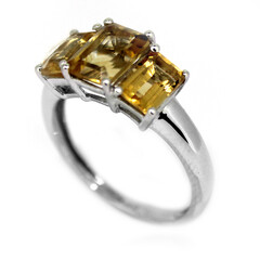 Anillo en plata con Citrino