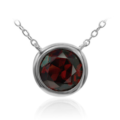 Collar en plata con Granate