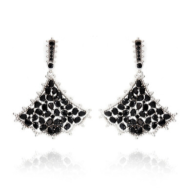 Pendientes en plata con Espinela negra (Dallas Prince Designs)