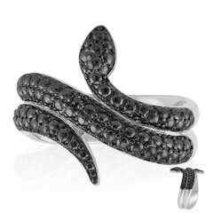 Anillo en plata con Diamante negro