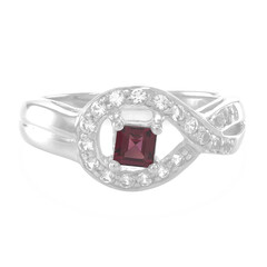 Anillo en plata con Rodolita