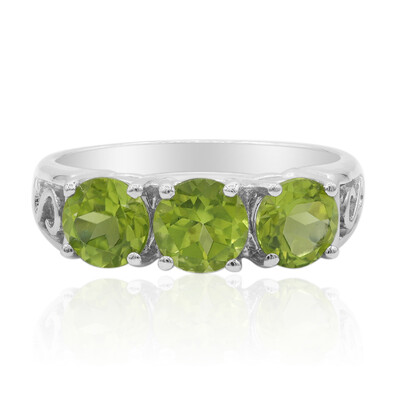 Anillo en plata con Peridoto
