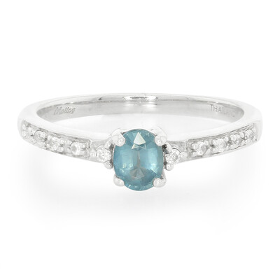 Anillo en plata con Cianita pavo real