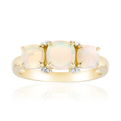 Anillo en oro con Ópalo blanco de Brasil