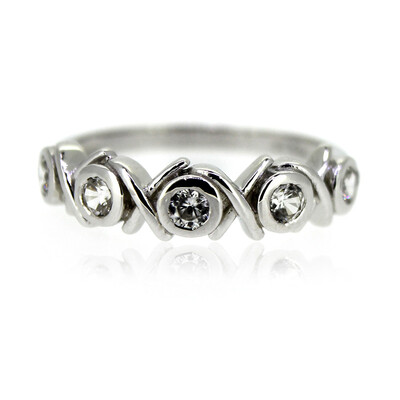 Anillo en plata con Zircón