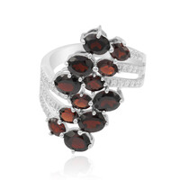 Anillo en plata con Granate