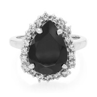 Anillo en plata con Espinela negra