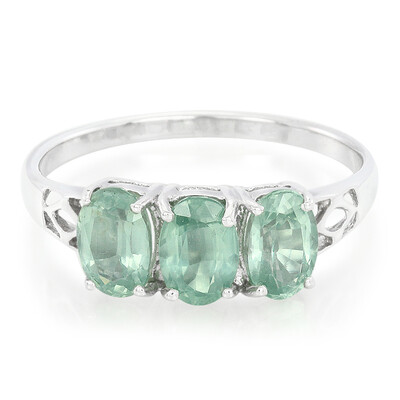 Anillo en plata con Cianita menta