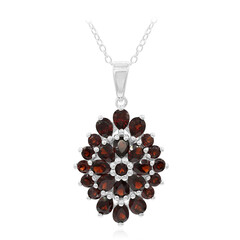 Collar en plata con Granate