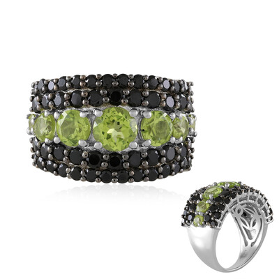 Anillo en plata con Peridoto