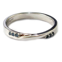 Anillo en plata con Diamante azul