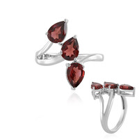Anillo en plata con Granate de Mozambique