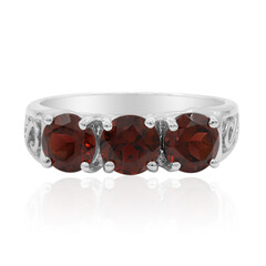Anillo en plata con Granate de Mozambique