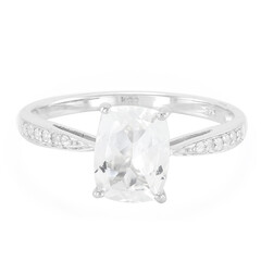 Anillo en plata con Goshenita