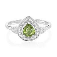 Anillo en plata con Zafiro verde AAA