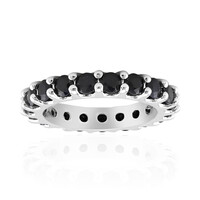 Anillo en plata con Zafiro negro