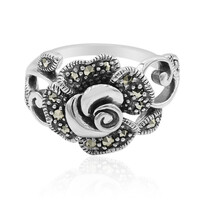 Anillo en plata con Marcasita
