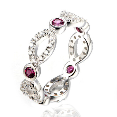 Anillo en plata con Rodolita