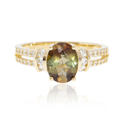 Anillo en oro con Andalucita