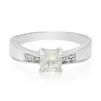 Anillo en plata con Ortoclasa