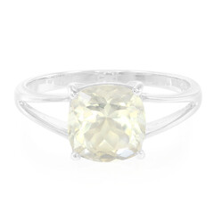 Anillo en plata con Ortoclasa