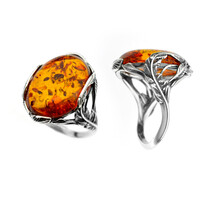 Anillo en plata con Ámbar báltico