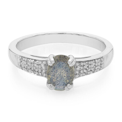 Anillo en plata con Labradorita