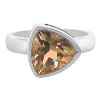 Anillo en plata con Cuarzo luna