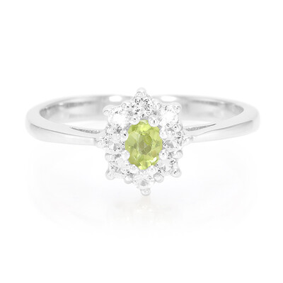 Anillo en plata con Peridoto de Manchú