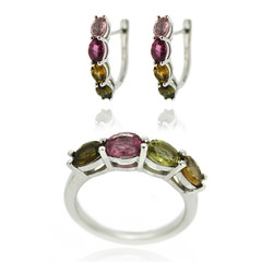 Anillo en plata con Turmalina