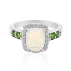 Anillo en plata con Ópalo de Welo