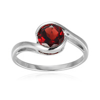 Anillo en plata con Granate de Mozambique