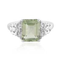 Anillo en plata con Amatista verde