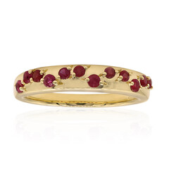 Anillo en oro con Berilo rojo