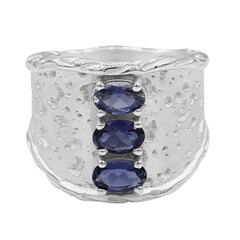 Anillo en plata con Iolita