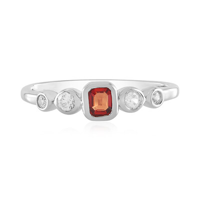Anillo en plata con Rubí de Tanzania (Adela Silber)