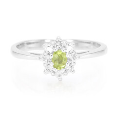 Anillo en plata con Peridoto de Manchú