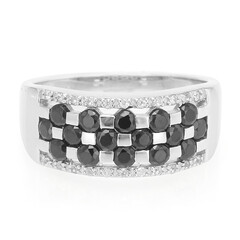 Anillo en plata con Espinela negra