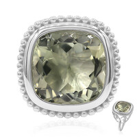 Anillo en plata con Amatista verde