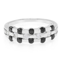 Anillo en plata con Espinela negra