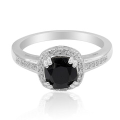 Anillo en plata con Espinela negra