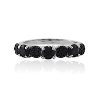 Anillo en plata con Espinela negra